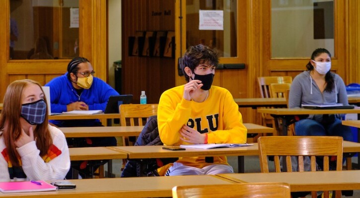 David Simpson’s Social Work class that meets periodically in Xavier Hall during the COVID-19 pandemic, Thursday, Oct. 15, 2020, at PLU. (PLU Photo/John Froschauer)